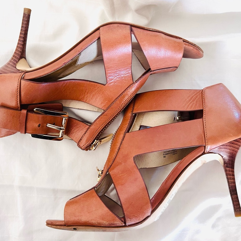 Michael Kors - Anya Midsandal SZ7